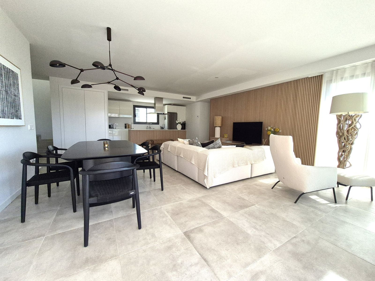 Appartement te koop in Estepona | 3 slaapkamers H5400775