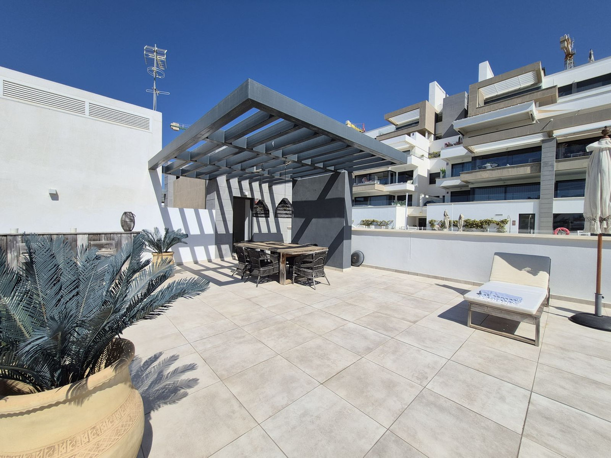 Appartement te koop in Estepona | 3 slaapkamers H5400775