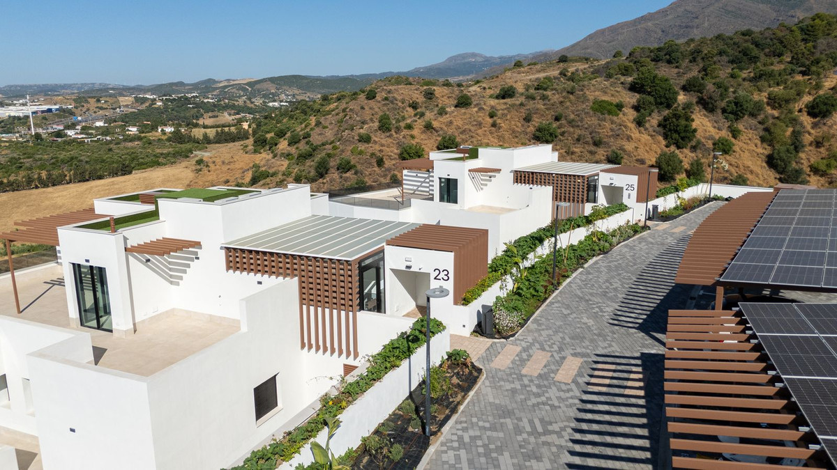 Appartement te koop in Estepona | 3 slaapkamers H5401057