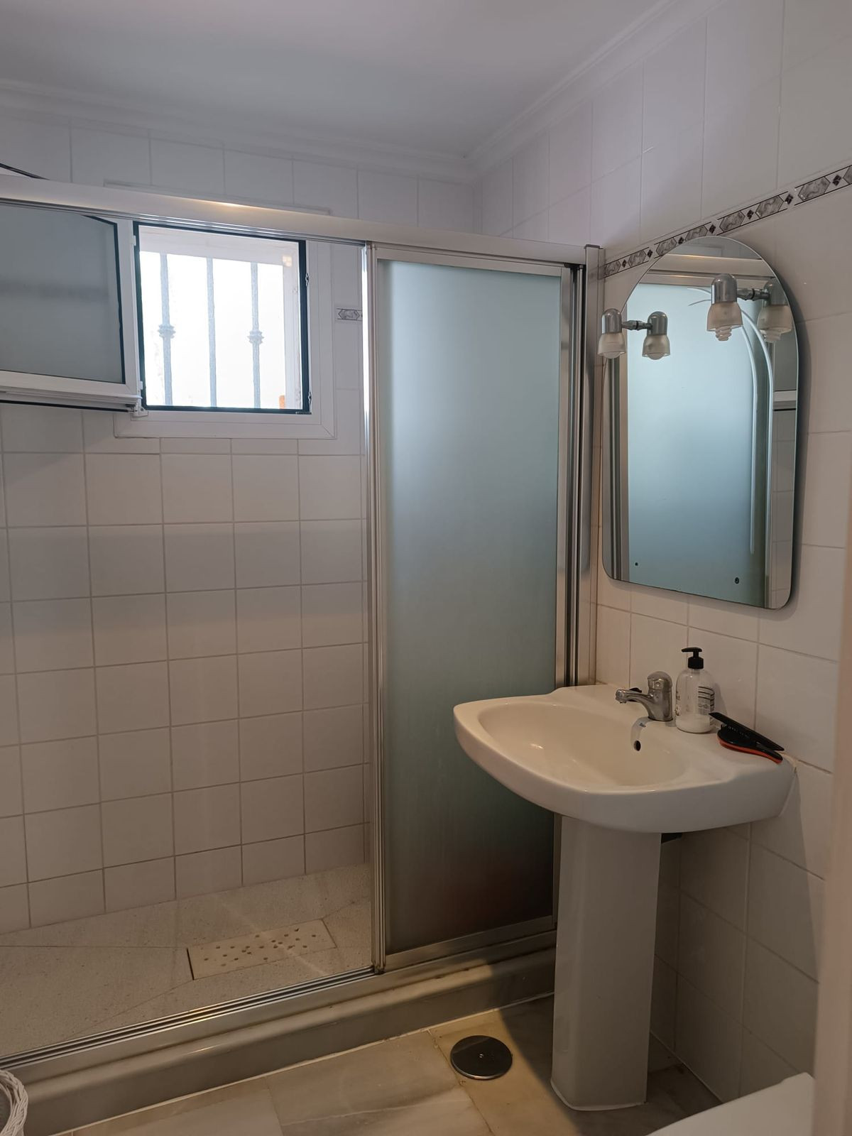 Appartement te koop in Estepona | 1 slaapkamers H5401081