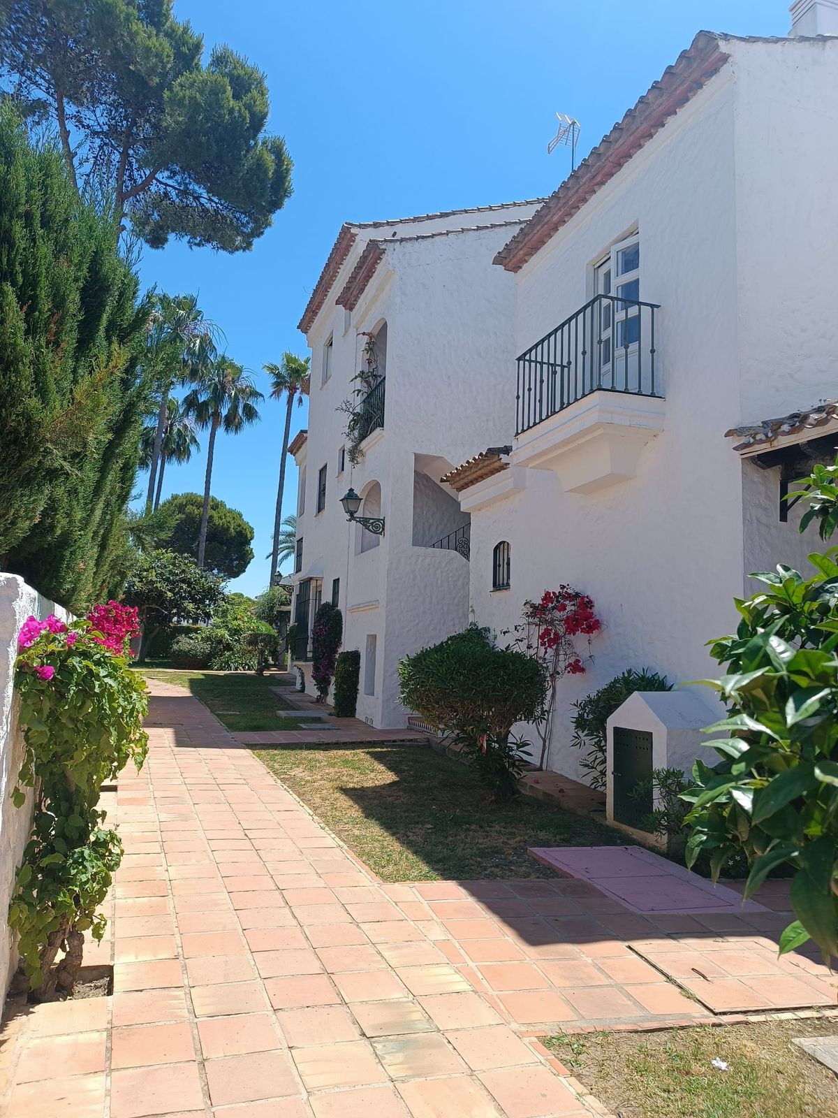 Appartement te koop in Estepona | 1 slaapkamers H5401081