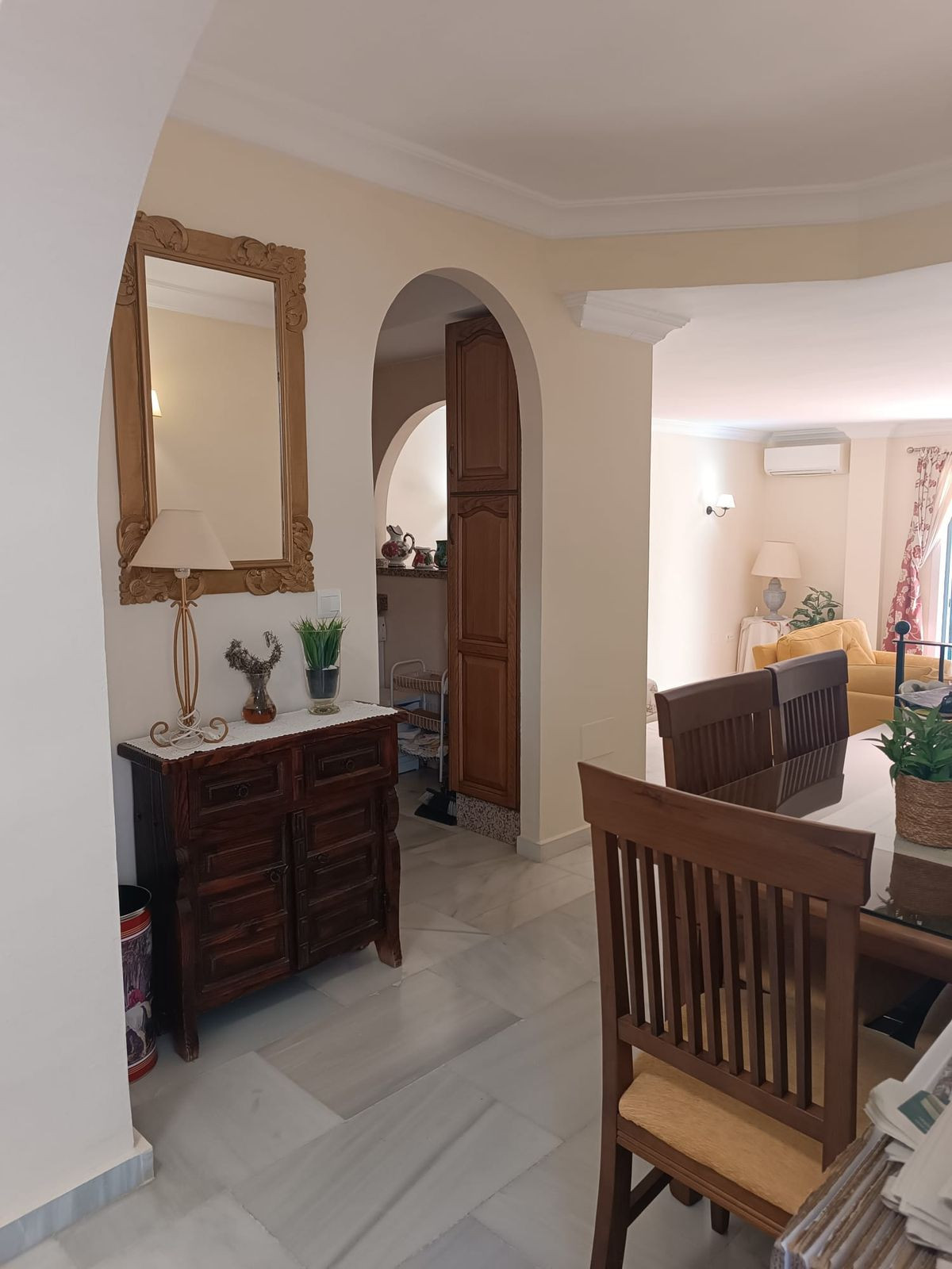 Appartement te koop in Estepona | 1 slaapkamers H5401081