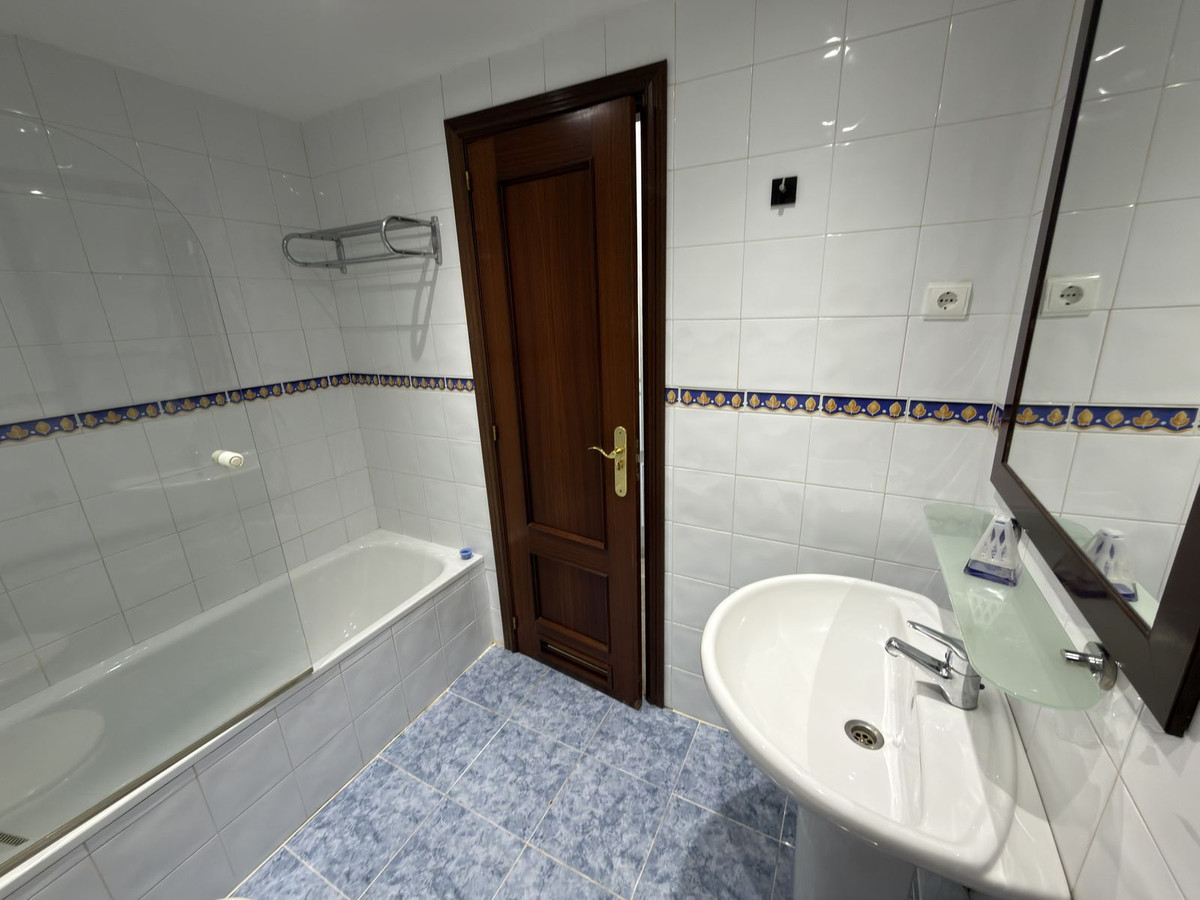 Appartement te koop in Estepona | 2 slaapkamers H5401189
