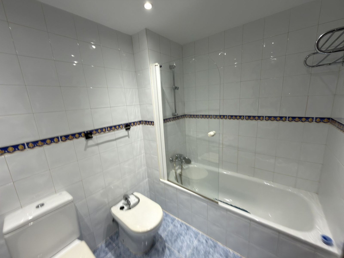 Appartement te koop in Estepona | 2 slaapkamers H5401189