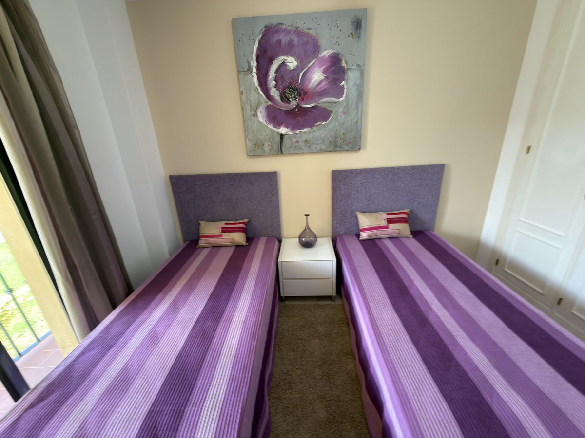 Appartement te koop in Estepona | 2 slaapkamers H5401189