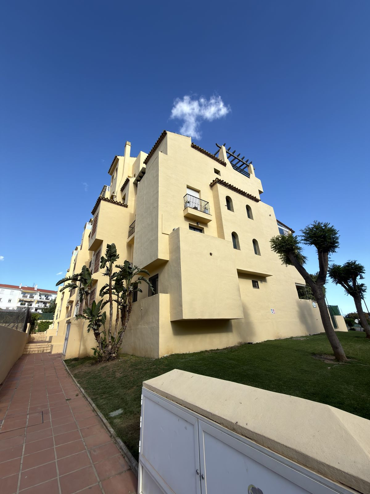 Appartement te koop in Estepona | 2 slaapkamers H5401189
