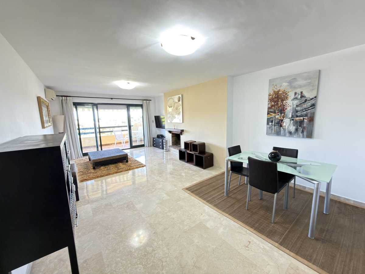 Appartement te koop in Estepona | 2 slaapkamers H5401189