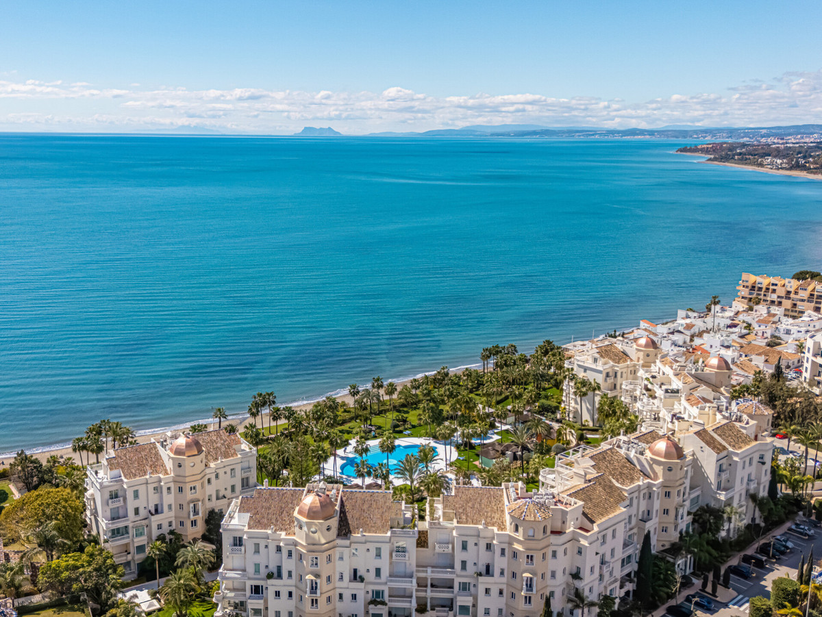 Appartement te koop in Estepona | 3 slaapkamers H5401399