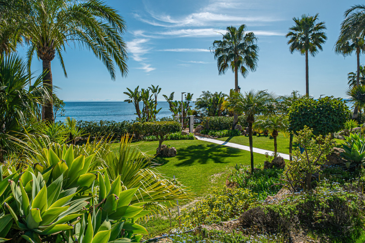 Appartement te koop in Estepona | 3 slaapkamers H5401399