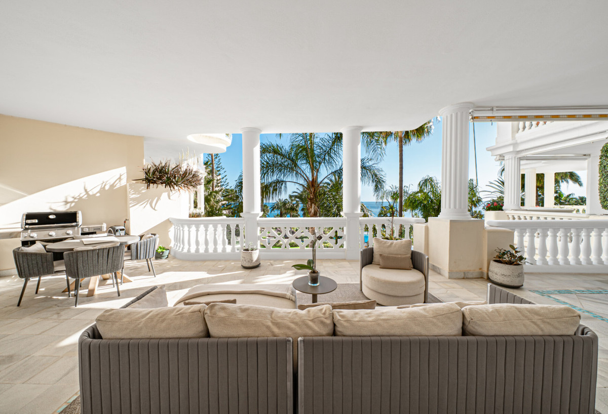 Appartement te koop in Estepona | 3 slaapkamers H5401399