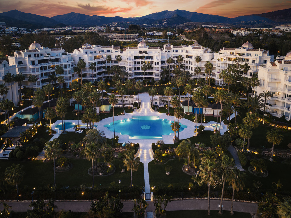 Appartement te koop in Estepona | 3 slaapkamers H5401399