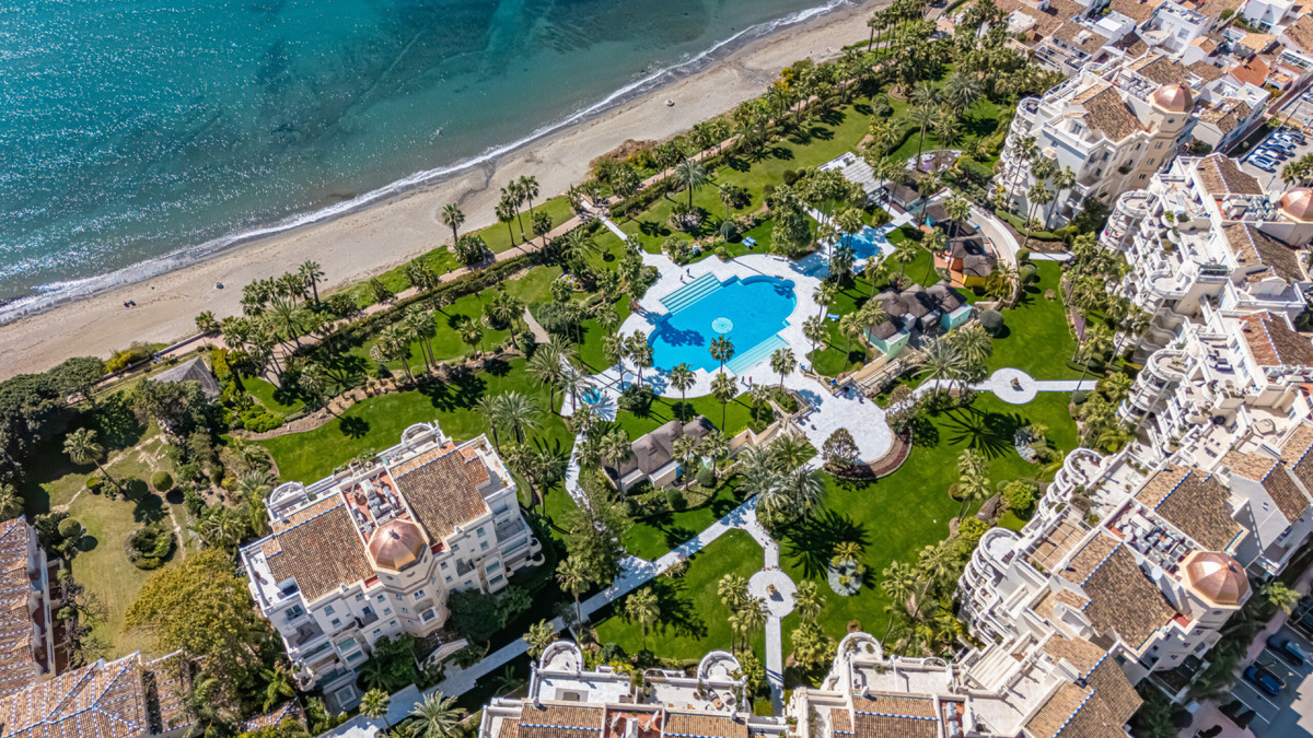 Appartement te koop in Estepona | 3 slaapkamers H5401399
