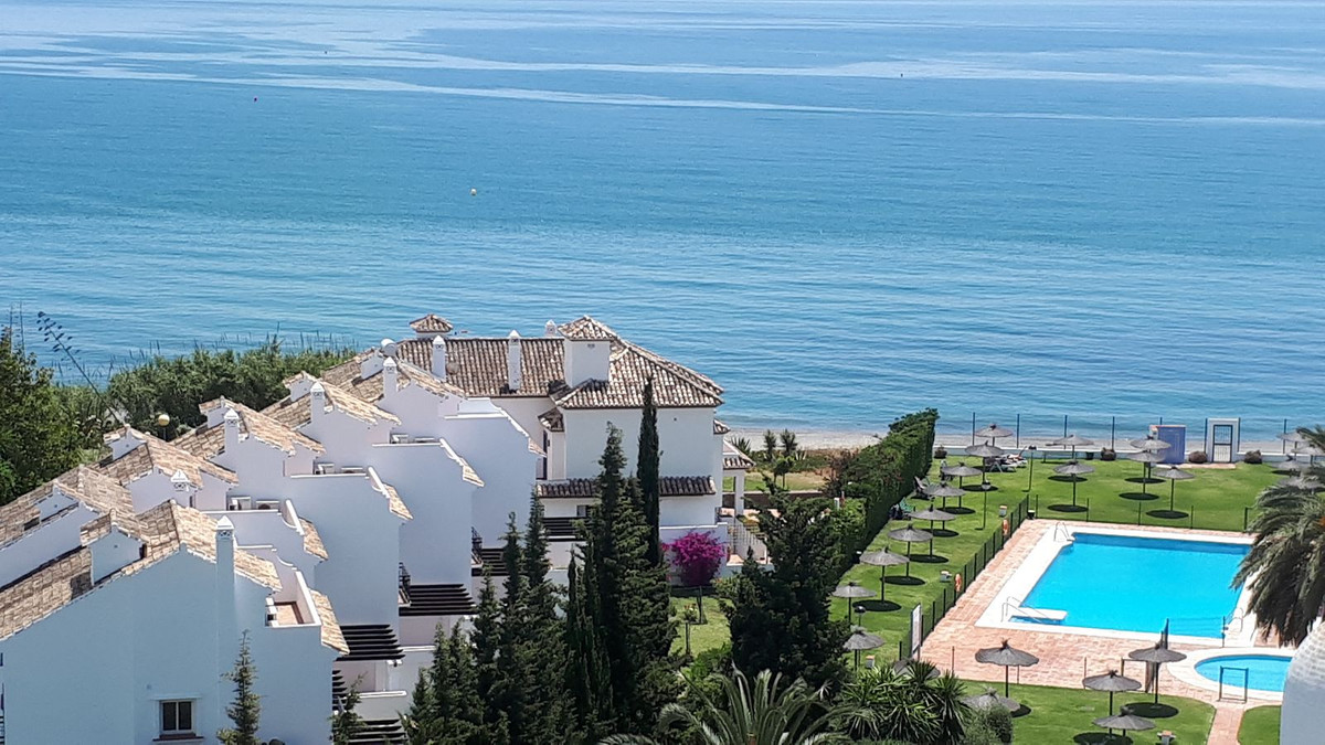 Appartement te koop in Estepona | 2 slaapkamers H5402092