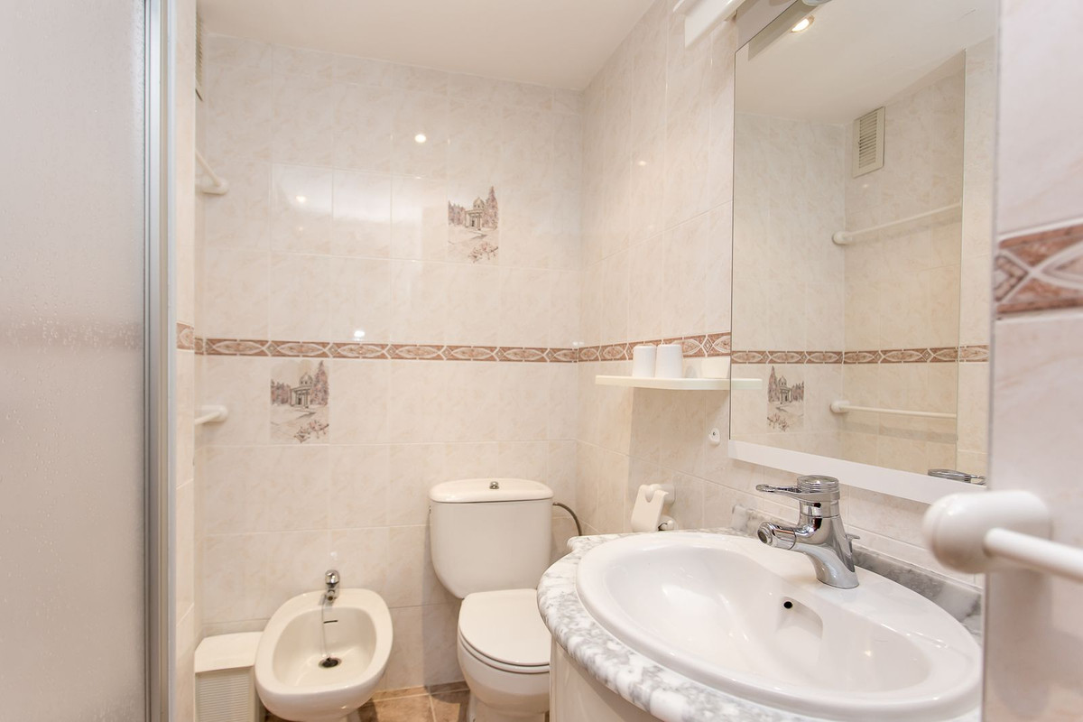 Appartement te koop in Estepona | 2 slaapkamers H5402092