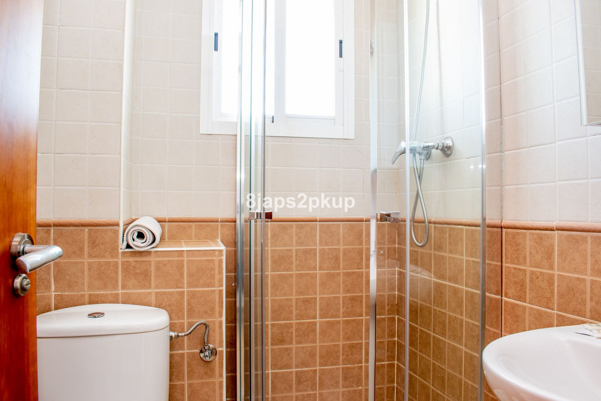 Appartement te koop in Estepona | 2 slaapkamers H5402098