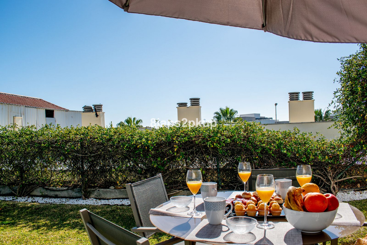 Appartement te koop in Estepona | 2 slaapkamers H5402098