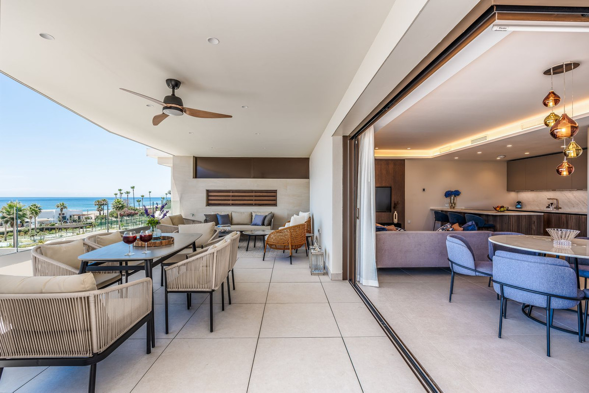 Appartement te koop in Estepona | 3 slaapkamers H5402215