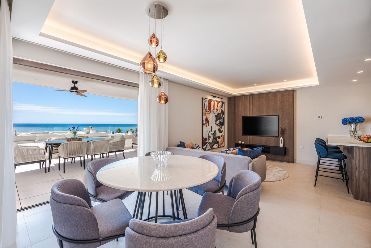 Appartement te koop in Estepona | 3 slaapkamers H5402215