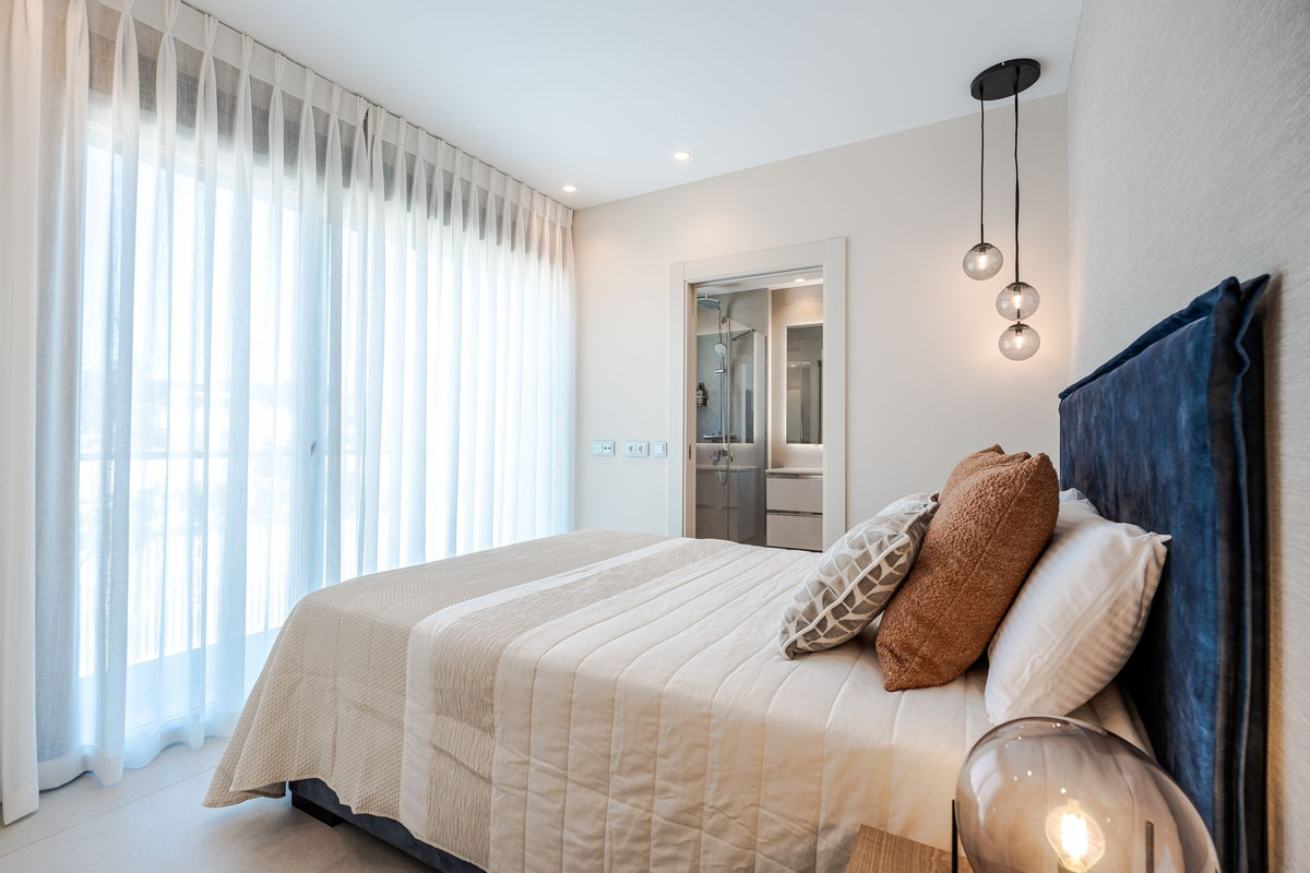 Appartement te koop in Estepona | 3 slaapkamers H5402215