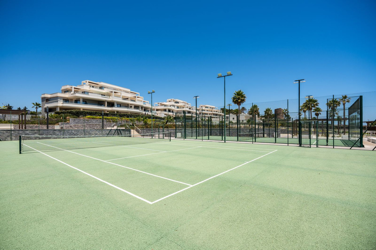 Appartement te koop in Estepona | 3 slaapkamers H5402215