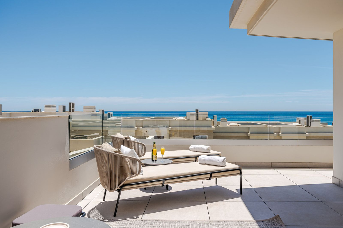 Appartement te koop in Estepona | 3 slaapkamers H5402215