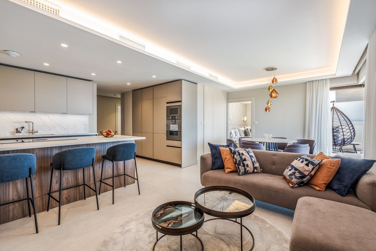 Appartement te koop in Estepona | 3 slaapkamers H5402215