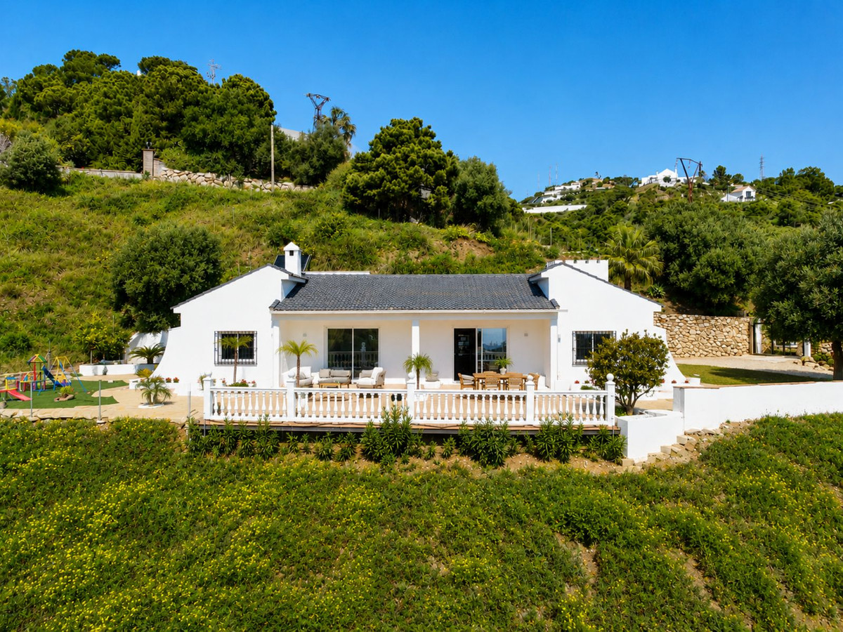 Huis te koop in Estepona | 5 slaapkamers H5402779