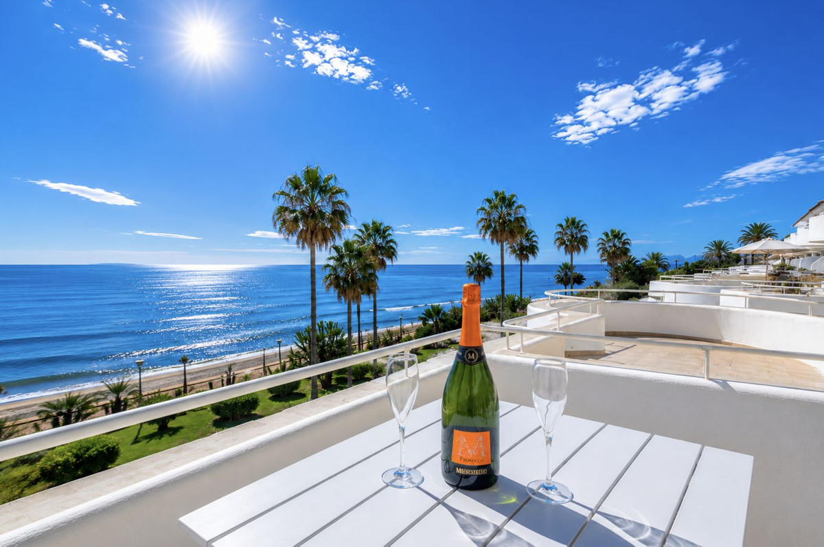 Appartement te koop in Estepona | 2 slaapkamers H5402794