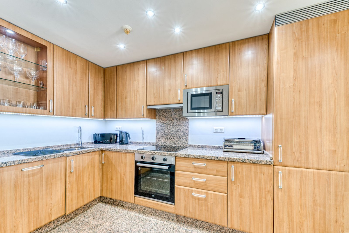 Appartement te koop in Estepona | 2 slaapkamers H5402794