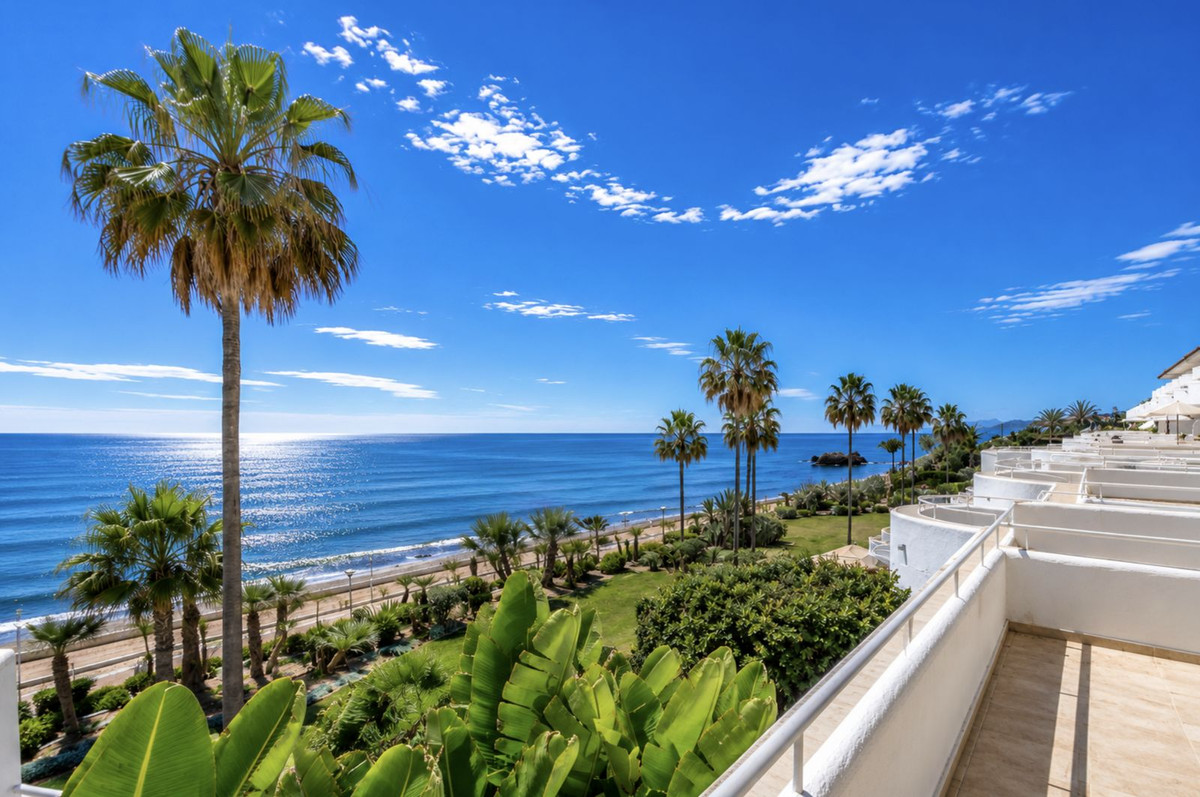 Appartement te koop in Estepona | 2 slaapkamers H5402794