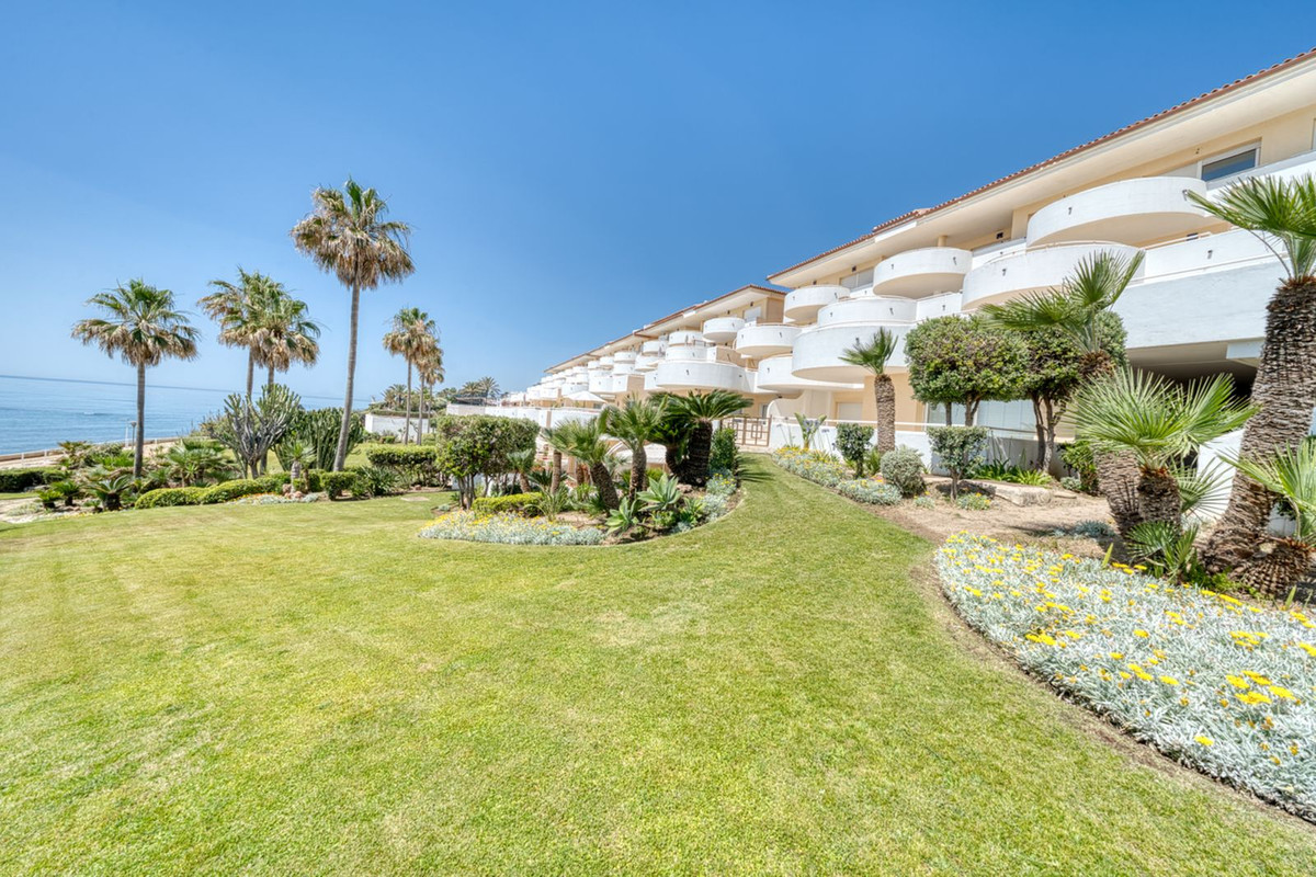 Appartement te koop in Estepona | 2 slaapkamers H5402794