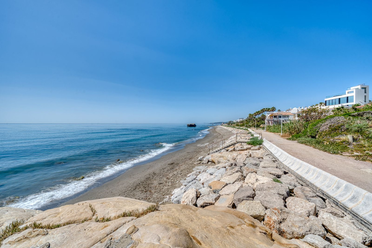 Appartement te koop in Estepona | 2 slaapkamers H5402794