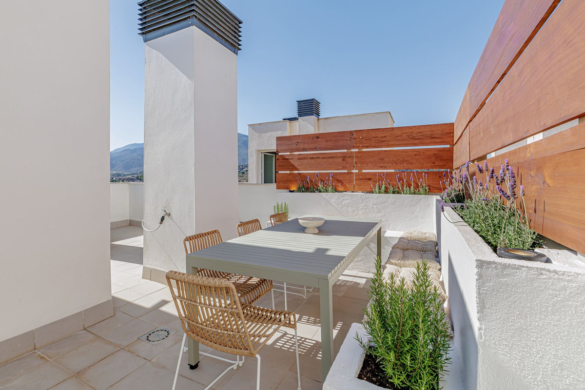 Huis te koop in Estepona | 2 slaapkamers H5402857