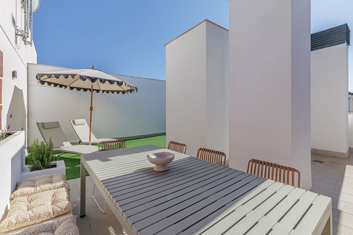 Huis te koop in Estepona | 2 slaapkamers H5402857
