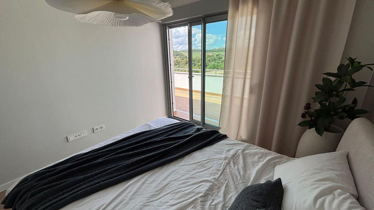 Huis te koop in Estepona | 2 slaapkamers H5406193
