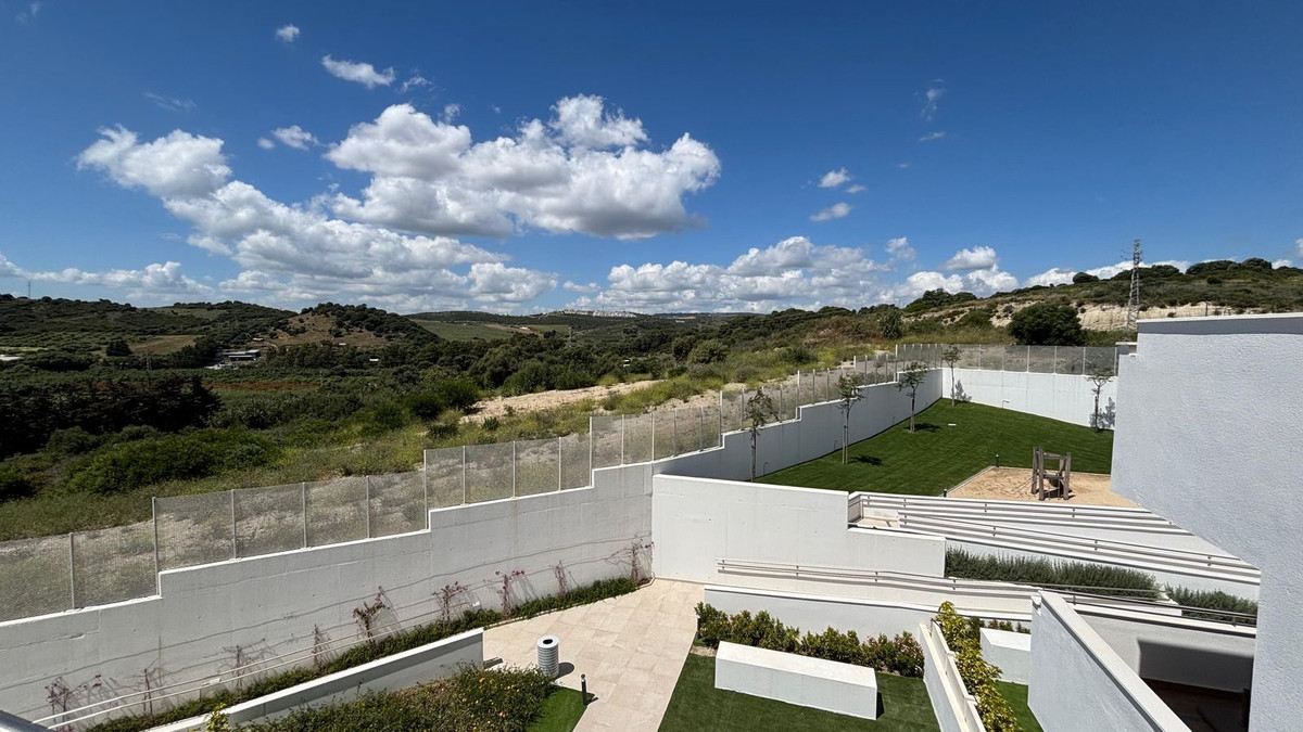Huis te koop in Estepona | 2 slaapkamers H5406193