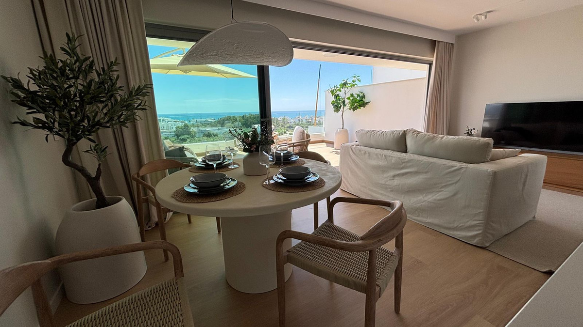 Huis te koop in Estepona | 2 slaapkamers H5406193