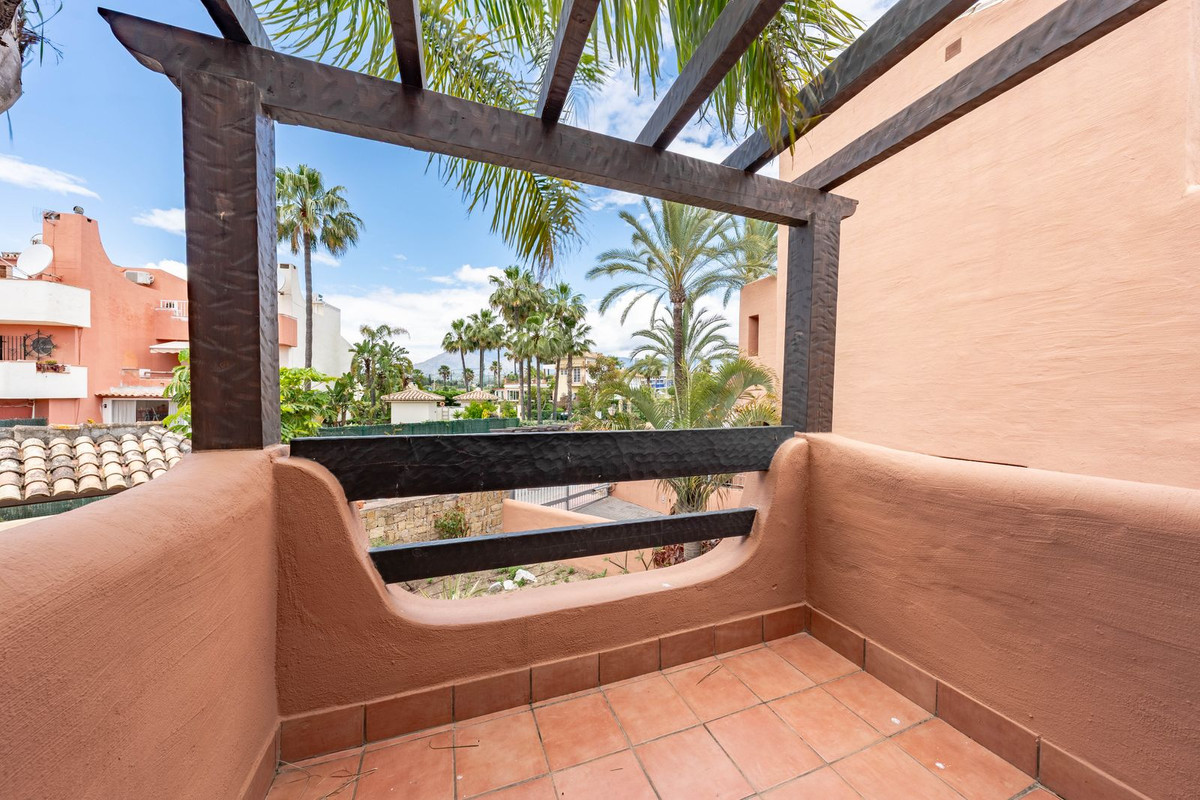 Appartement te koop in Estepona | 2 slaapkamers H5406235