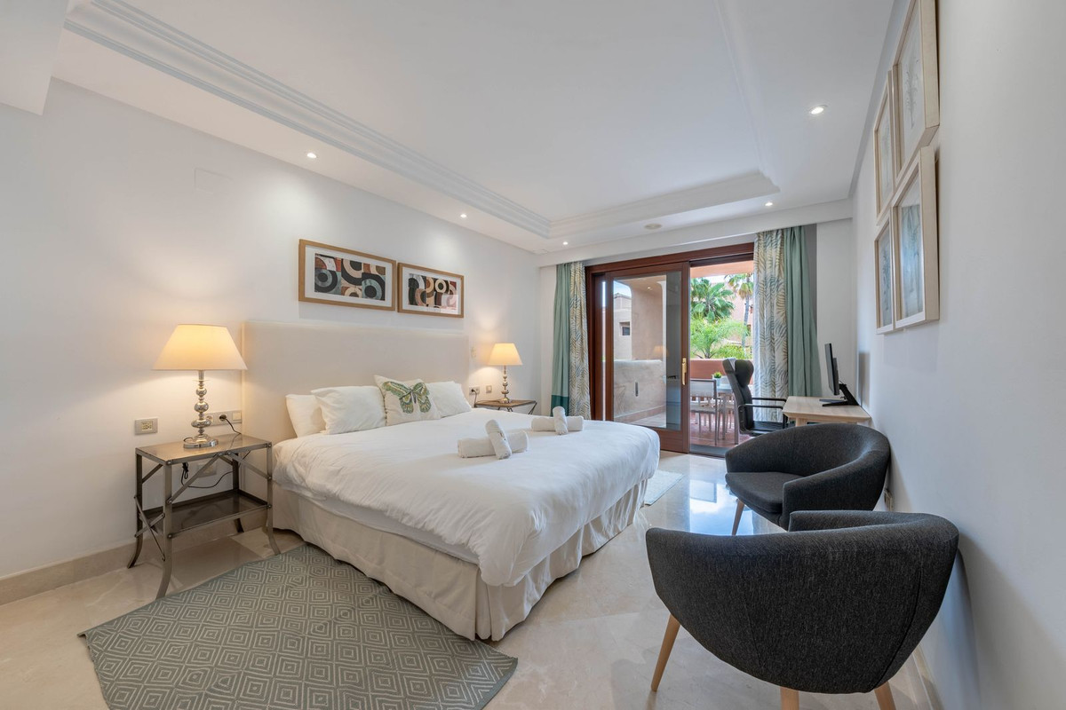 Appartement te koop in Estepona | 2 slaapkamers H5406235