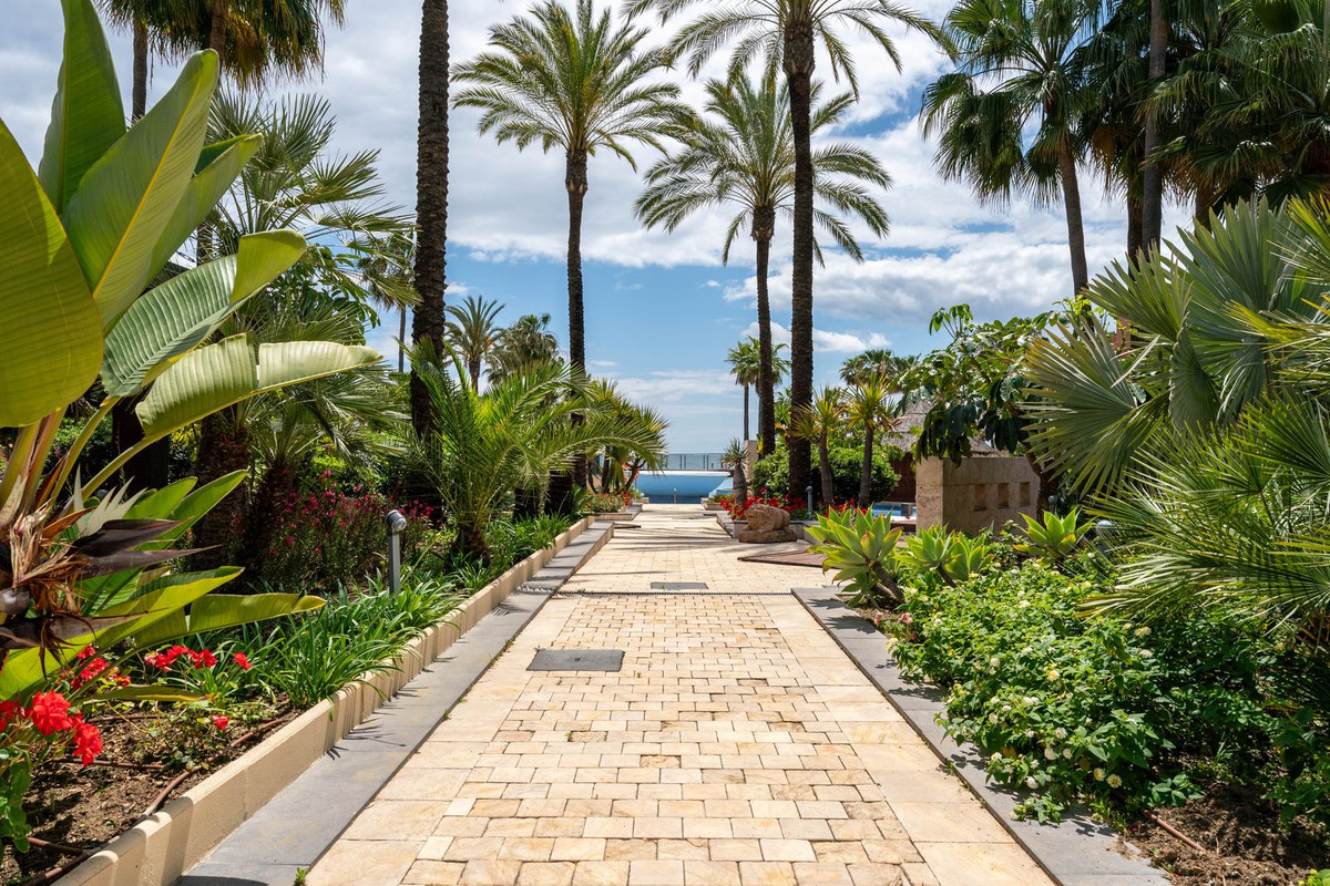 Appartement te koop in Estepona | 2 slaapkamers H5406235