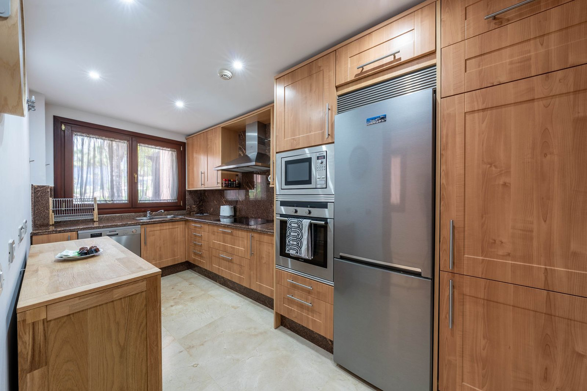 Appartement te koop in Estepona | 2 slaapkamers H5406235
