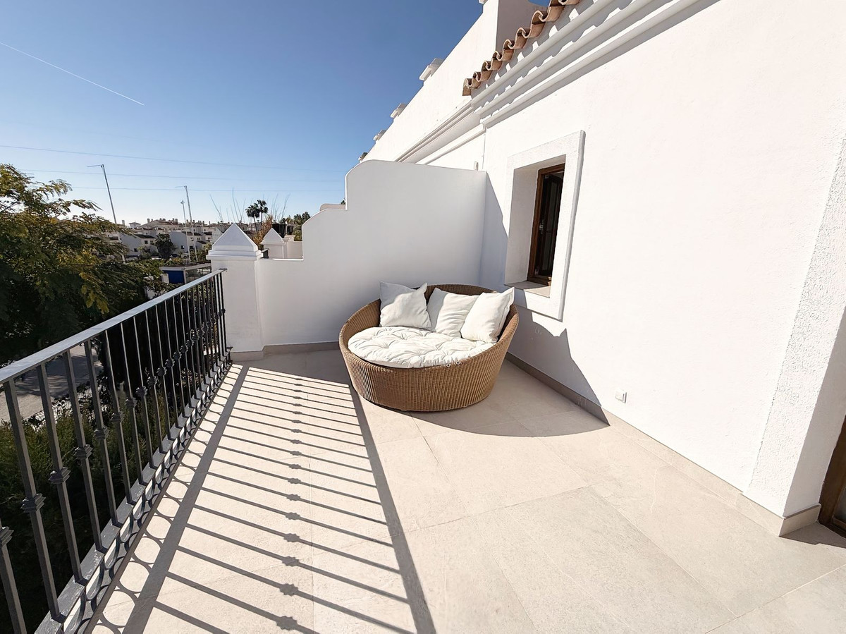 Appartement te koop in Estepona | 4 slaapkamers H5406334