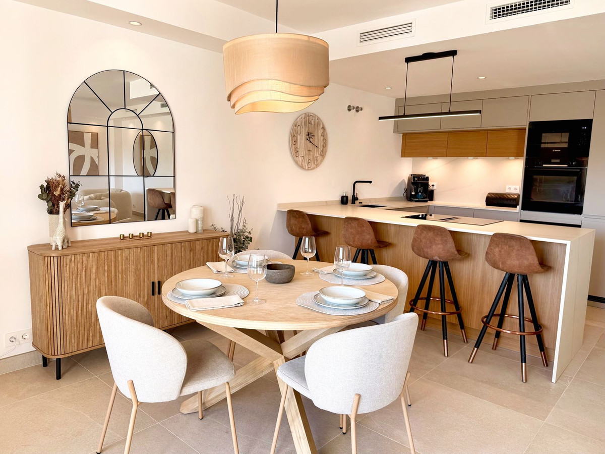 Appartement te koop in Estepona | 4 slaapkamers H5406334