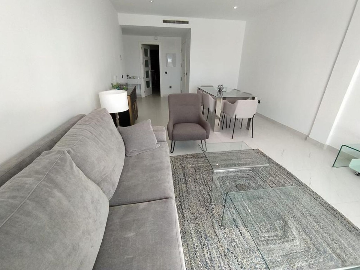 Penthouse te koop in Estepona | 2 slaapkamers H5406499