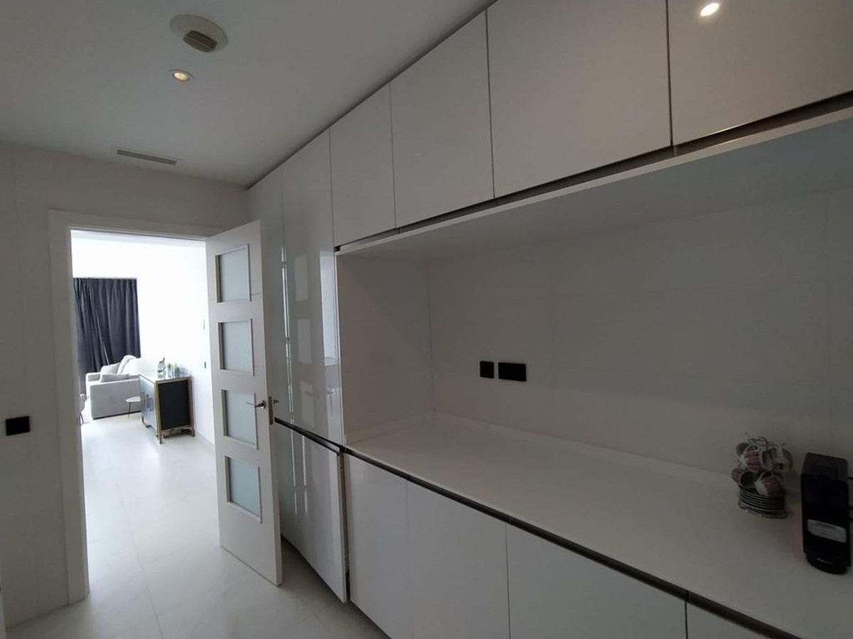 Penthouse te koop in Estepona | 2 slaapkamers H5406499