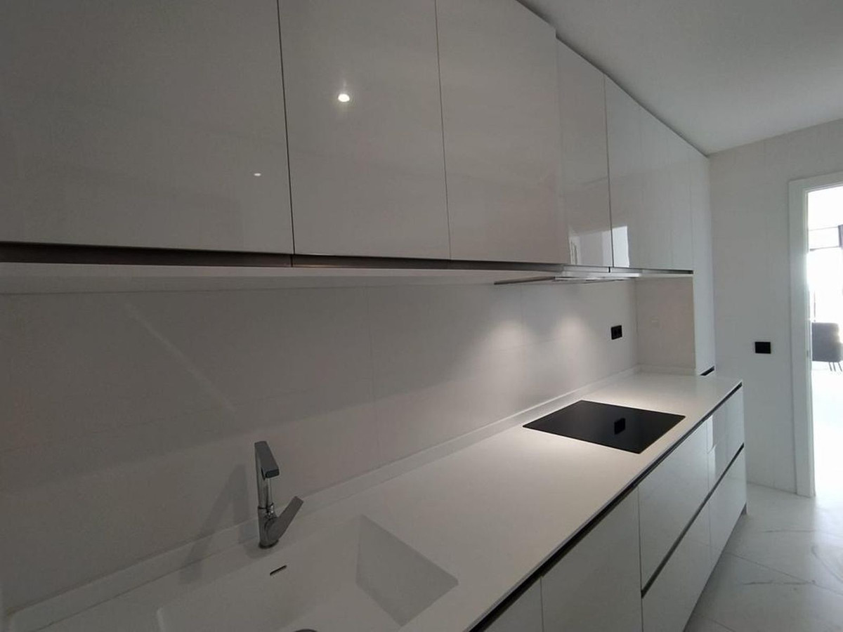 Penthouse te koop in Estepona | 2 slaapkamers H5406499
