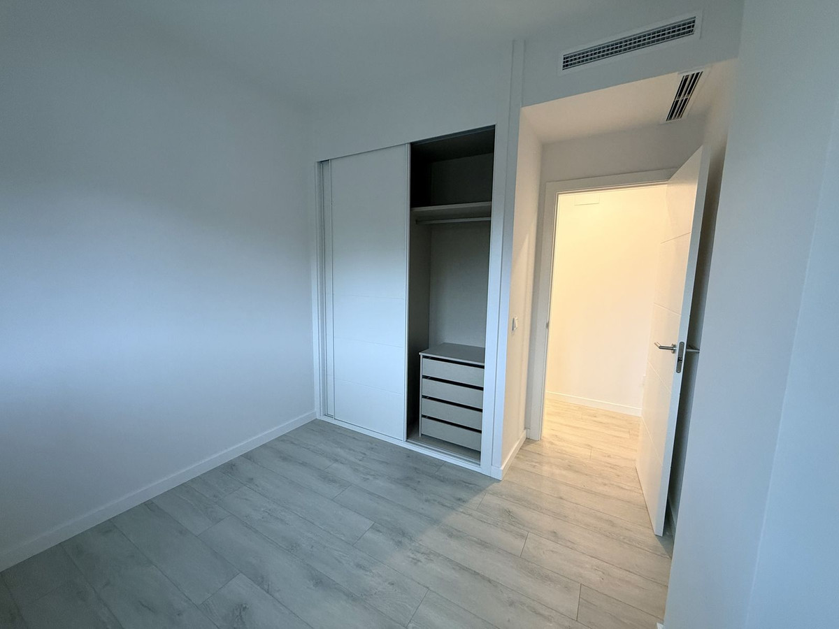 Penthouse te koop in Estepona | 3 slaapkamers H5406538