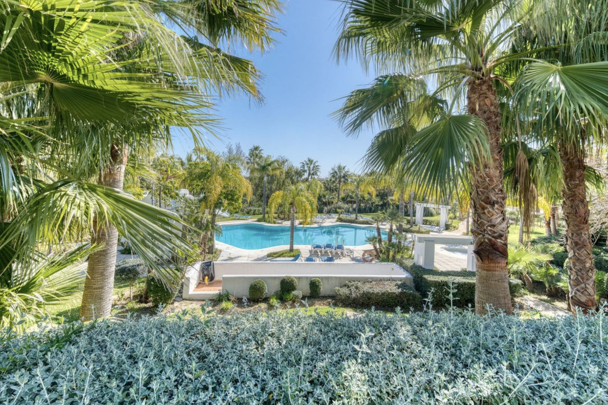 Appartement te koop in Estepona | 2 slaapkamers H5407120