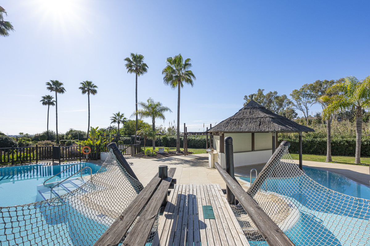 Appartement te koop in Estepona | 3 slaapkamers H5407471