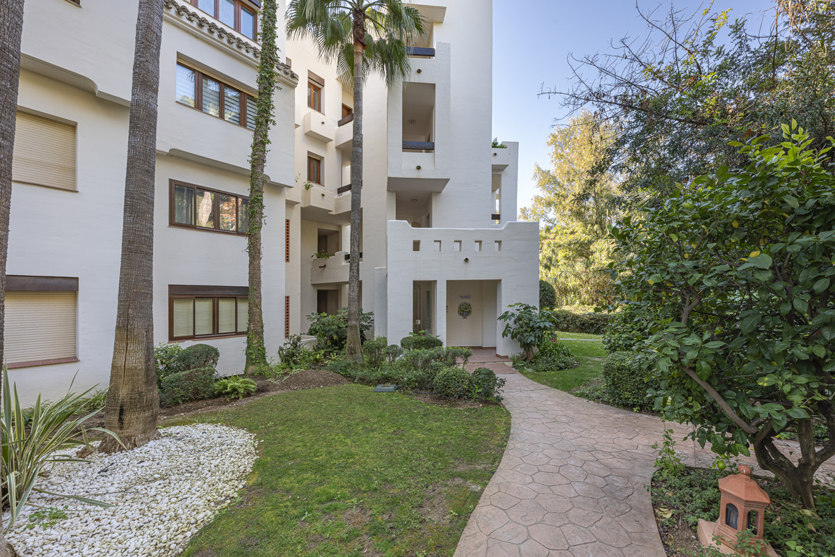 Appartement te koop in Estepona | 3 slaapkamers H5407471
